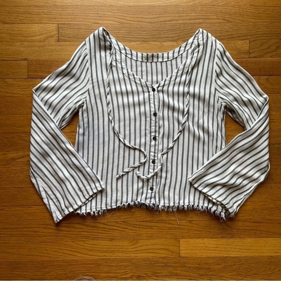 Cloth & Stone Long Sleeve Striped Top - Picture 9 of 10